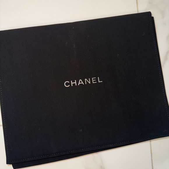 Chanel choker in ruthenium, silver, and crystal - Picture 2 of 16